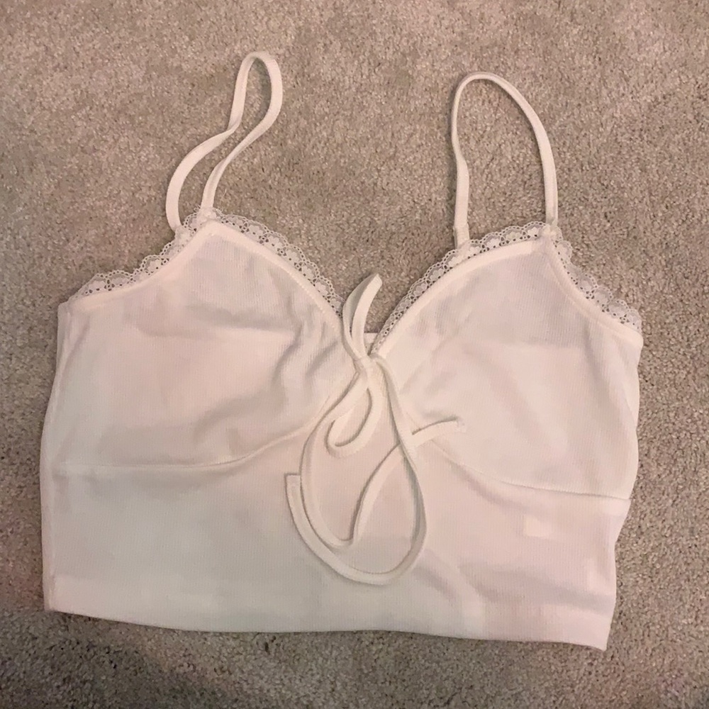Lace Detailed Crop Top